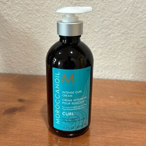 SEALED & NEW Moroccan oil curl cream
